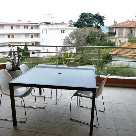 Lägenhet Sleeps 7 Pool Air Con Wifi Cannes