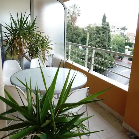 Sleeps 7 Pool Air Con Wifi *