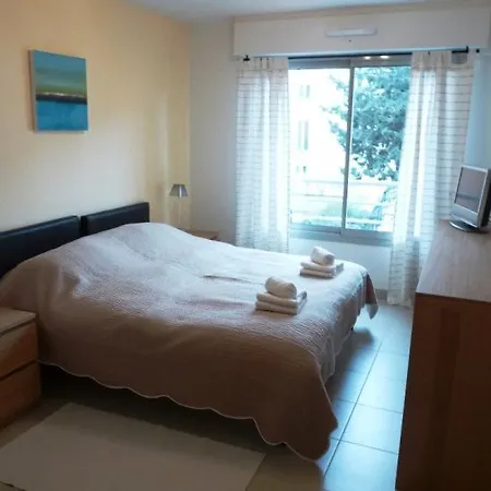 Sleeps 7 Pool Air Con Wifi * Cannes